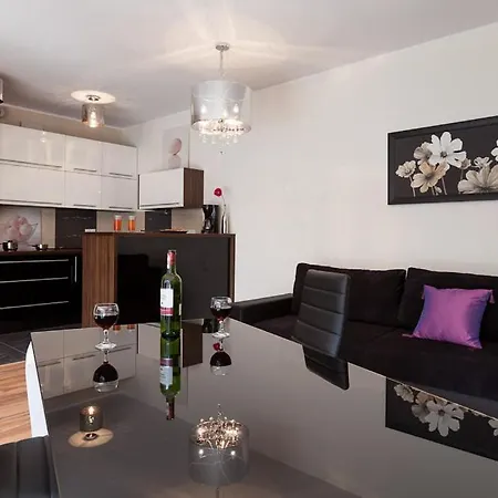 City Aparthotel Wola Aparthotel