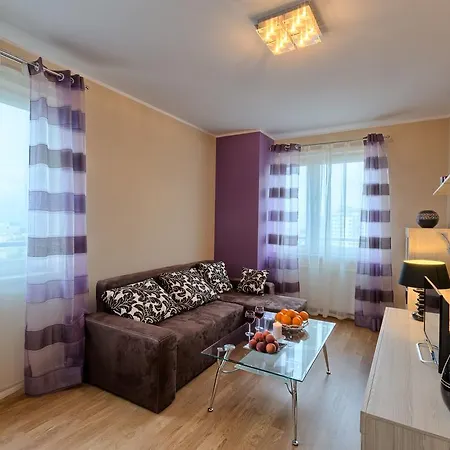 Apart Otel City Aparthotel Wola Varşova