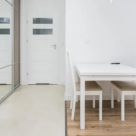 City Aparthotel Wola Apart Otel