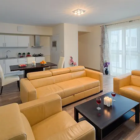 City Aparthotel Wola Aparthotel 3*