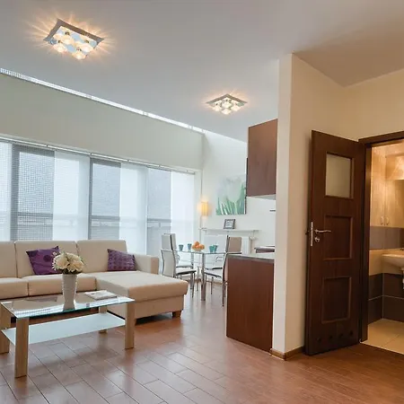 City Aparthotel Wola 3* Varsavia