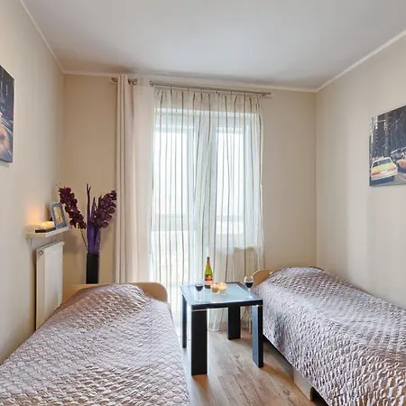 City Aparthotel Wola 3* Varsavia