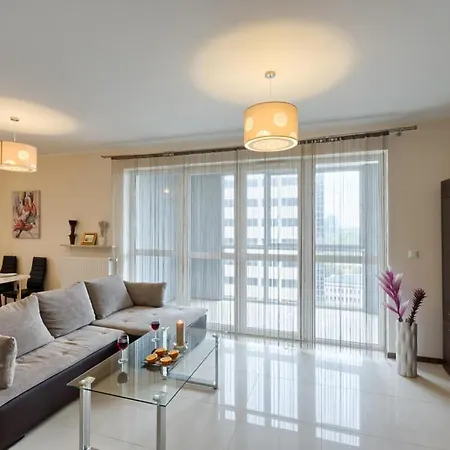 City Aparthotel Wola 3* Varsavia