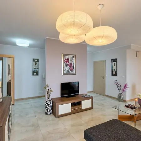 City Aparthotel Wola Aparthotel 3*